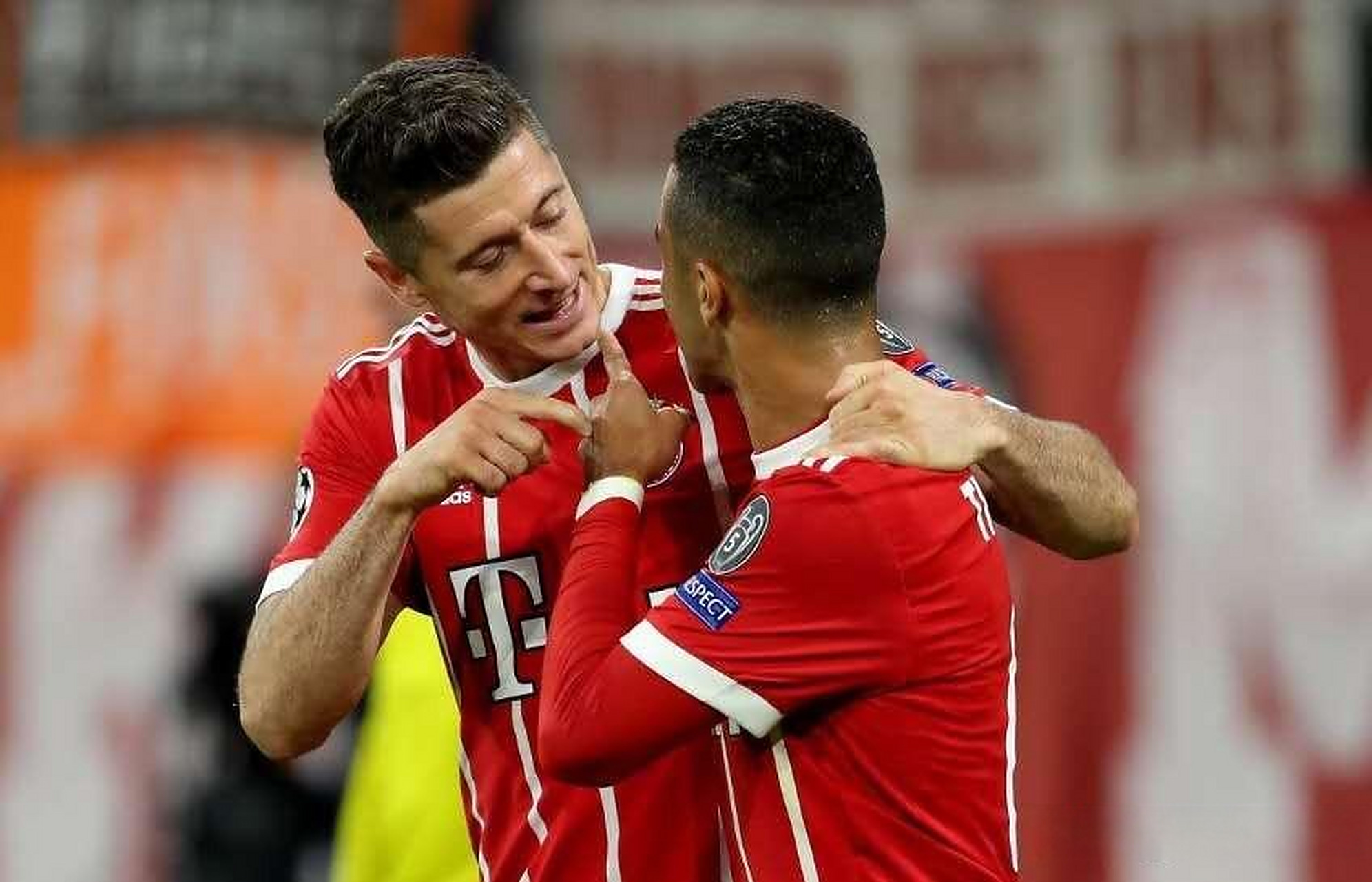 pg模拟器西班牙队观众热烈欢呼!,莱万多夫斯基迎来二十赛季出色发挥全场沸腾不已的简单介绍