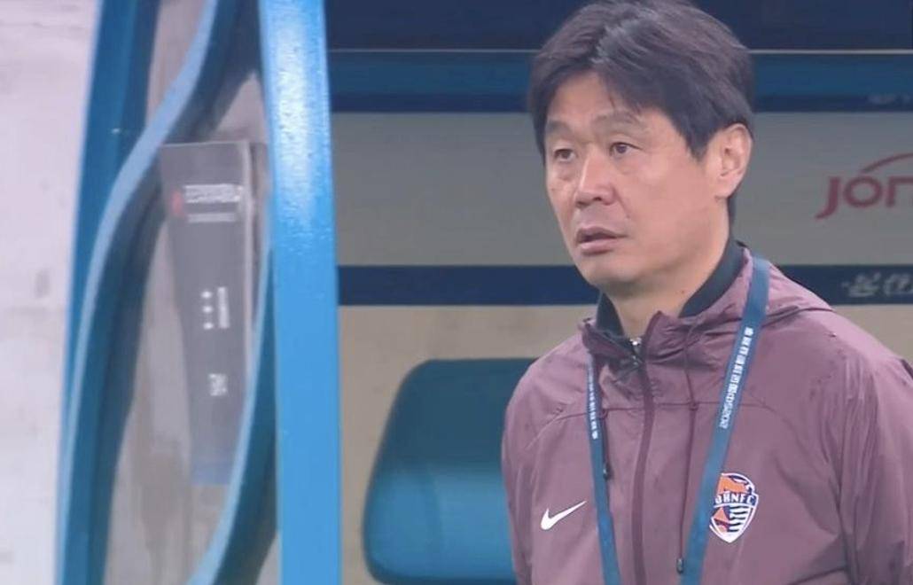 pg今晨中超焦点战,达拉斯独行侠主帅复盘,赛场秩序良好,年轻球员得到机会的简单介绍